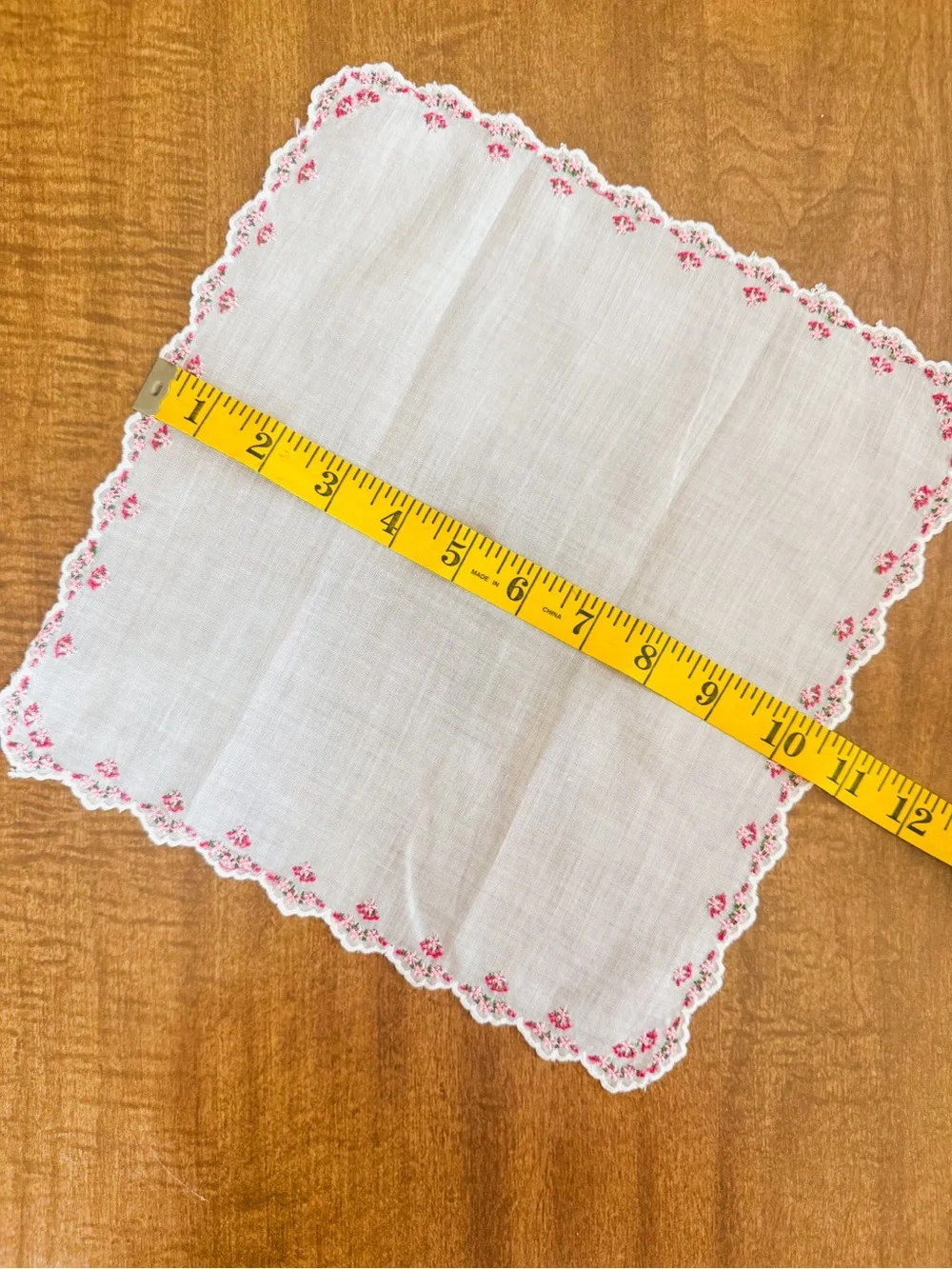 Embroidered Vintage White Floral Handkerchiefs - Set of 5